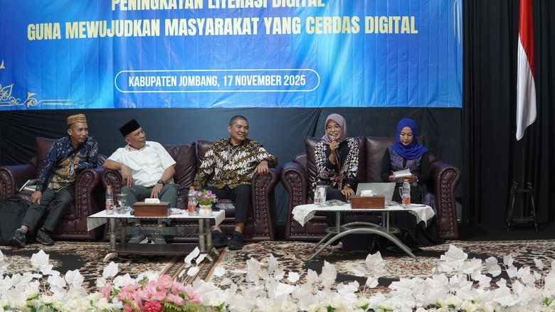Kominfo Bareng Akademisi dan Legislator Ajak Publik jadi Pahlawan Digital