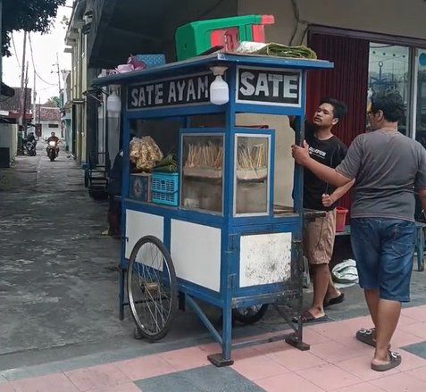 27 Tahun Menabung, Pasutri Penjual Sate asal Jember Akhirnya Berangkat Haji