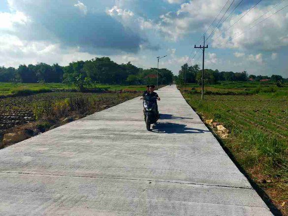 18 Desa di Sampang Terima BK Provinsi Senilai Rp9,8 Miliar