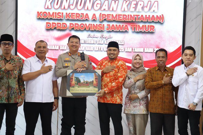 Komisi A DPRD Jatim Tinjau Kesiapan Pengamanan Nataru di Polres Mojokerto Kota