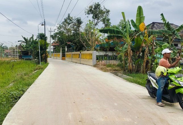 Perbaiki Jalan dengan DD, Upaya Pemdes Tanggumong Tingkatkan Ekonomi Warga