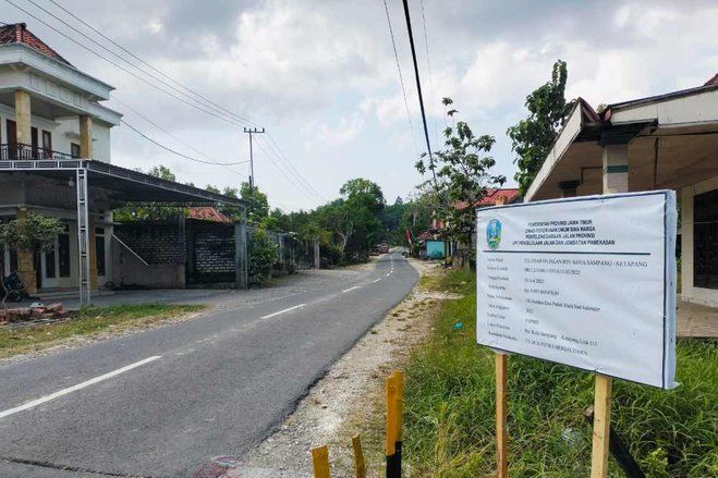 Perlebar Jalan Batas Kota Sampang-Ketapang, Pemprov Jatim Kucurkan Rp9,4 Miliar