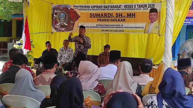 Sumardi Dorong Perbaikan Gedung Sekolah Swasta Tertua di Jombang