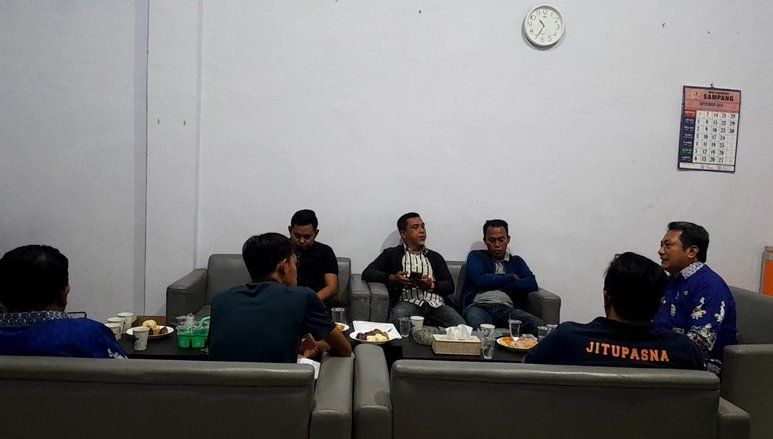 <em>Walk Out</em> Saat Audiensi, Aliansi Masyarakat Sampang Ancam Gelar Demonstrasi
