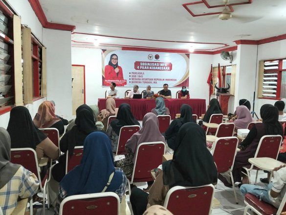 Sosialisasi di Jombang, Mbak Estu Imbau Laporkan Jika Dana PIP Dipotong