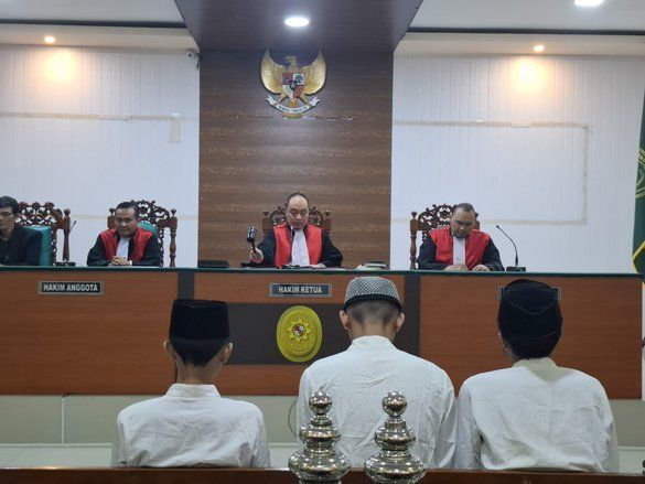 Tiga Terdakwa Kasus Pembunuhan Siswi SMA di Jombang Didakwa Pasal Berlapis