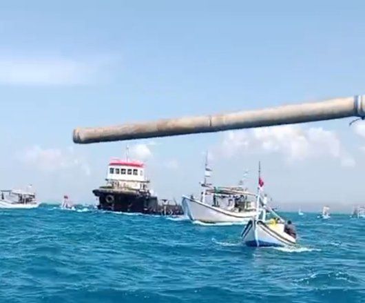 Ratusan Nelayan Sampang kembali Kepung Kapal Survei Seismik