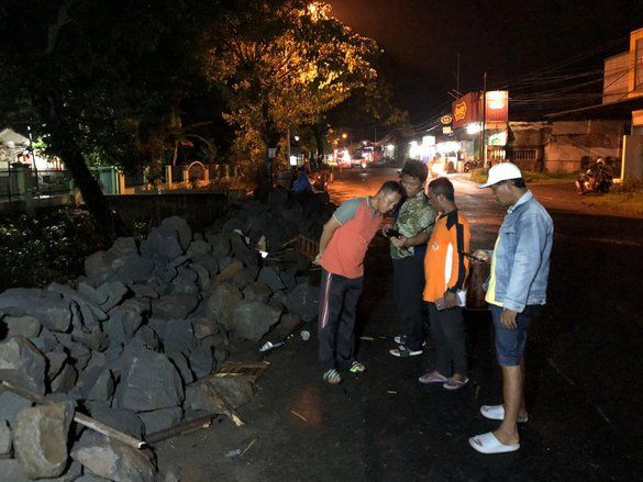 Enam Kali Lakalantas dalam Sehari di Jalan Raya Pokecik Mojokerto