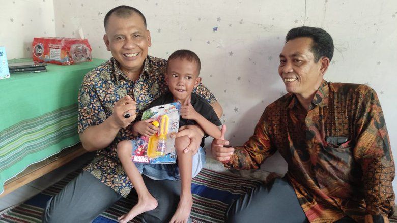 Cak Sumardi Siap Mengawal Pengobatan Sulton Hingga Sembuh