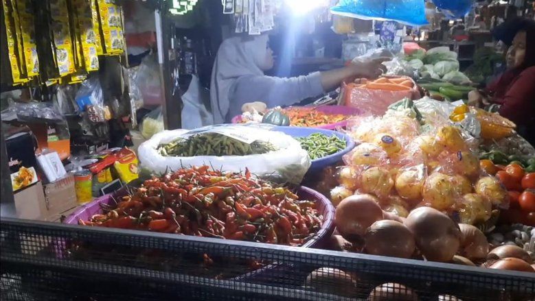 Harga Cabai Tembus 73 Ribu, Pedagang Pasar di Sidoarjo Keluhkan Omzet Turun 