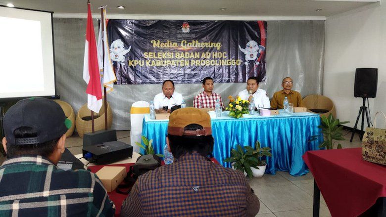 Cegah Hoaks di Tengah Masyarakat, KPU Probolinggo Gandeng Insan Pers