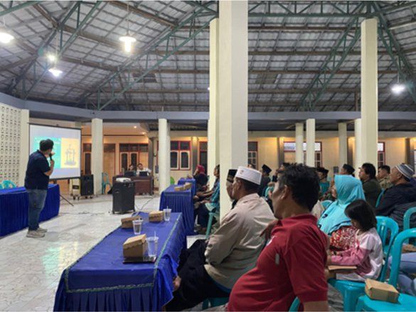 KKN UGM Muncar Memancar Perkenalkan 3D Printing dari Plastik Daur Ulang dan Pembakar Minim Asap 