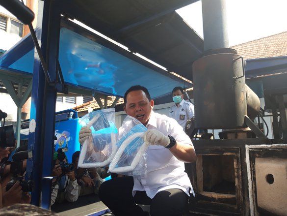 BNNP Jatim Musnahkan 2,98 Kg Sabu-sabu dan 7,3 Kg Ganja