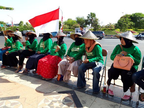Soekarwo Terkejut Mendengar Informasi dari Perempuan Lakardowo