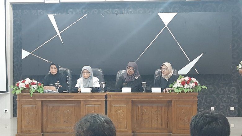 Sempat Berstatus Awas Corona, Kesehatan Ibu Muda Ini Dipantau