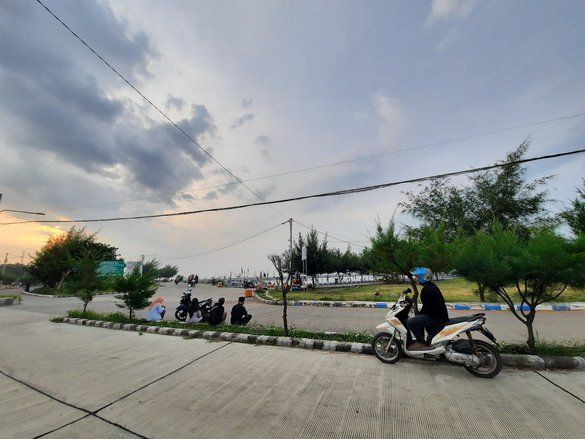 Pandemi Covid, Masyarakat Tetap Nekat <em>Ngabuburit</em>