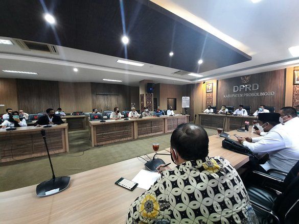Gudang Pengepul Tembakau Wajibkan Pekerja <em>Rapid</em> <em>Test</em> Covid-19