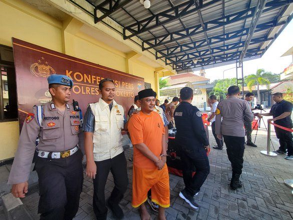 Korupsi APBDes Ratusan Juta, Kades Ini Ditangkap Polisi