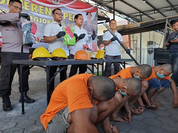 Komplotan Pencuri Tiang Wifi Ditangkap, Nyamar Petugas PLN