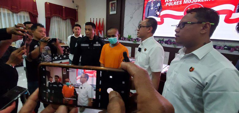Setubuhi Anak Tiri, Pria di Mojokerto Ditangkap Polisi