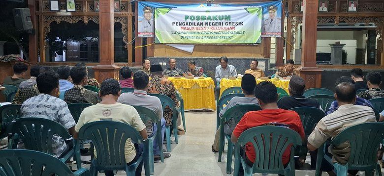 Posbakum Masuk Desa, YLBH Fajar Trilaksana Beri Layanan Hukum Gratis Warga Desa Padeg