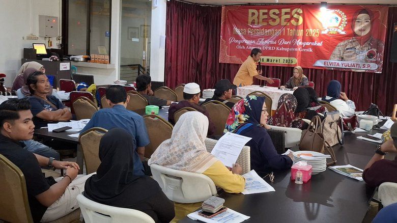 Wakil Ketua Komisi A DPRD Gresik Elvira Vetty Serap Aspirasi Masyarakat