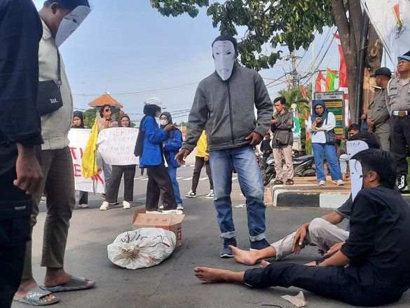Suarakan Dugaan Penyelewengan Pupuk Bersubsidi, PMII Tuban Turun ke Jalan
