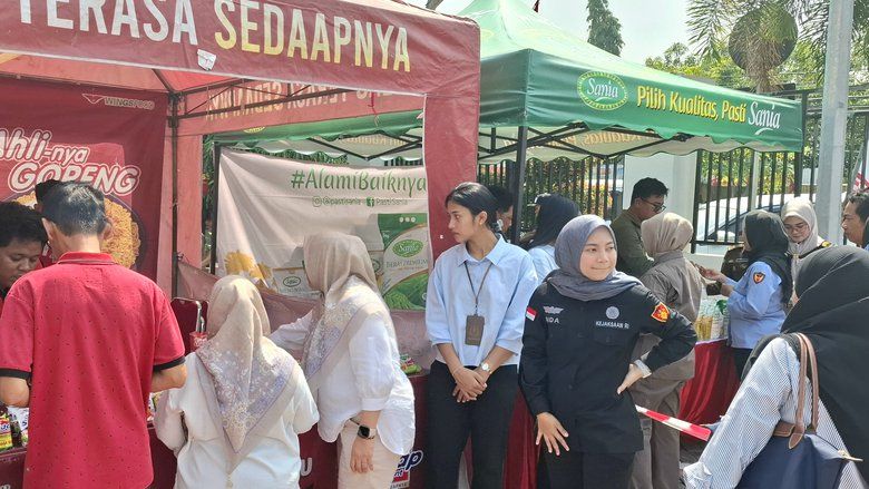 Kejari Gresik Ringankan Beban Warga melalui Pasar Murah Sembako
