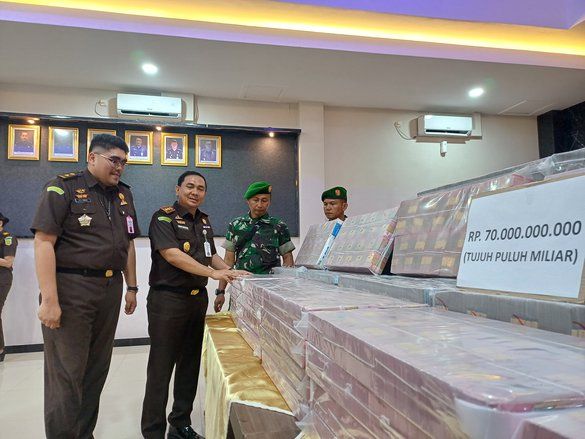 Kejari Sita Rp70 Miliar dari Kasus Korupsi Kolam Pelabuhan Tanjung Perak             