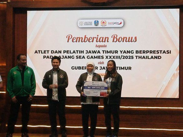 Khofifah Kucurkan Bonus Bagi Atlet Jatim Berprestasi di SEA Games Thailand