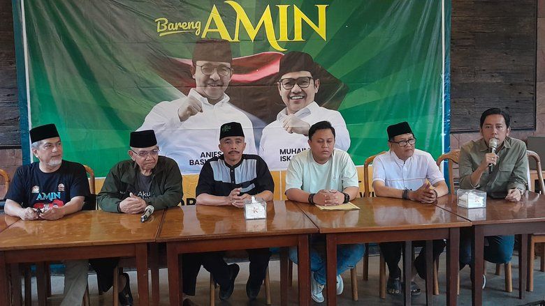 Anies Baswedan - Muhaimin Iskandar Gerak Jalan dan Orasi Kebangsaan di Simpang Balapan Malang