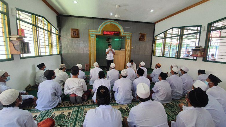 Di Balik Hari Santri Para Narapidana Dalam Penjara