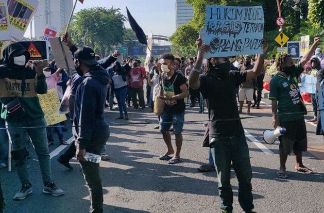 Tuntut Orang Papua di Balikpapan Dibebaskan, Mahasiswa Papua di Surabaya Demo