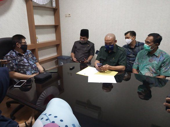 Sekda Jember Janji Tak Berikan Gaji Enam Bulan Bupati Jember