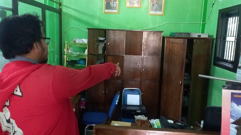 SMP di Mojokeryo Diobok-obok Kawanan Pencuri, Pelaku Gondol Tiga Laptop Berisikan Data BOS
