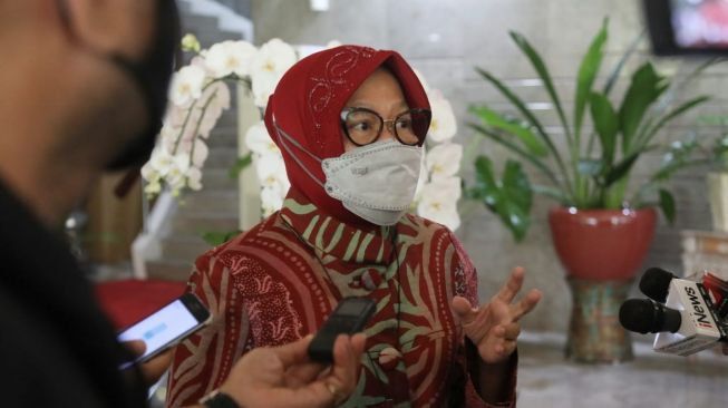 Tingkatkan Daya Tahan Tubuh, Mensos Risma Akan Bagikan Telur Kepada Warga