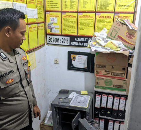 Minimarket di Mojokerto Dibobol, Uang Rp92 Juta Raib
