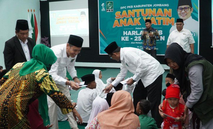 Peringatan Harlah, PKB Jombang Santuni Anak Yatim&nbsp;