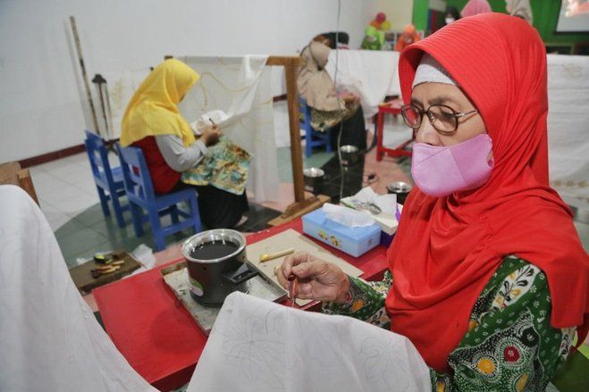 Gundih Surabaya Diresmikan Sebagai Kampung Ceria dan Batik Tin