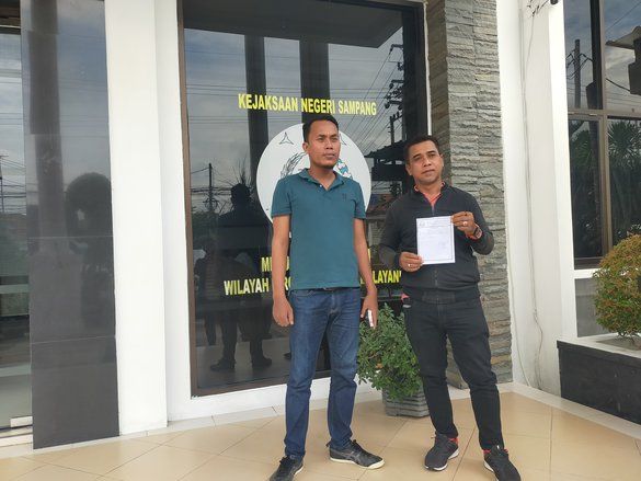 Diduga Sarat Penyimpangan, Proyek Jembatan di Sampang Dilaporkan ke Kejaksaan