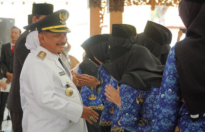Lantik 197 ASN, Bupati Situbondo Ingatkan ASN Bisa Kerjasama Lintas Sektoral