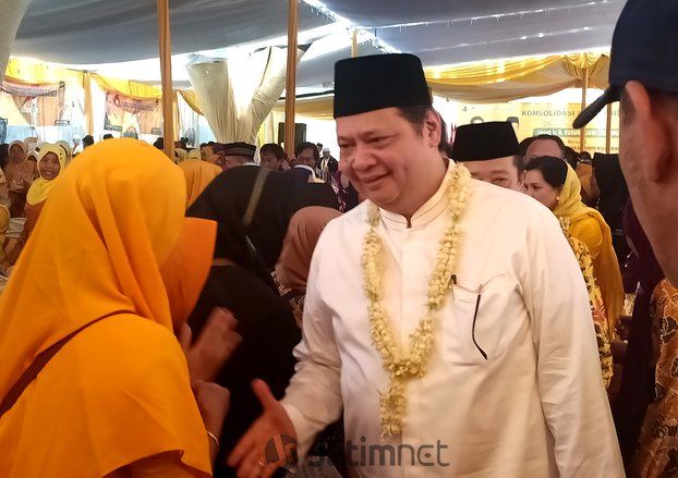 Airlangga Optimistis Kadernya Pasang Paslon Nomor Urut 01