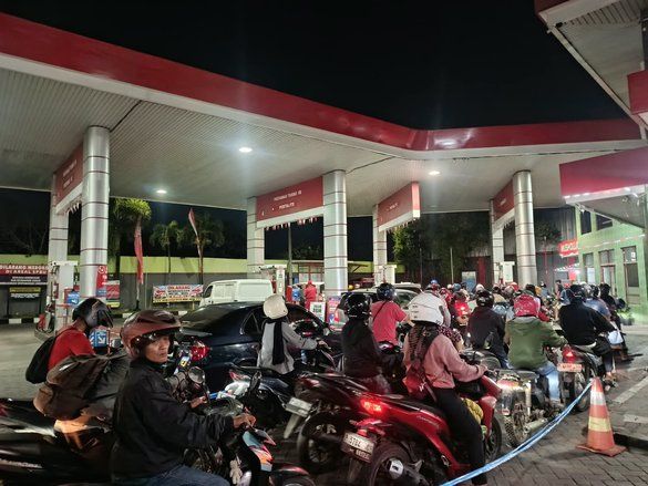 Pertamina Soroti Dugaan Spekulan Pertalite di Jember, Pembelian BBM Pakai Botol Diawasi