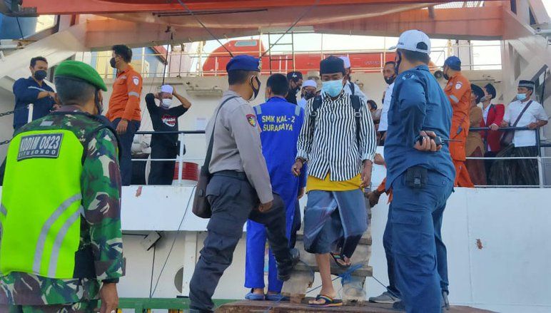 Kembali ke Pesantren, Ribuan Santri Salafiyah-Syafi’iyah Situbondo Sudah Kantongi Hasil Rapid Antigen