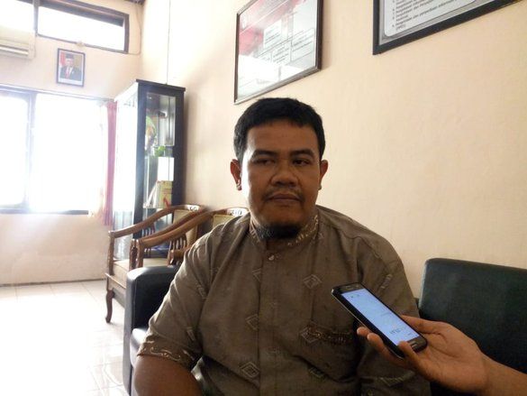 Empat Orang Datangi kantor KPUD Ponorogo
