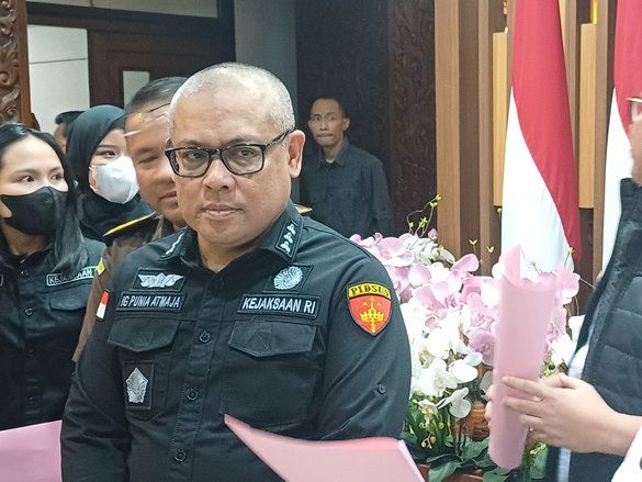 Kejati Jatim Dalami Dugaan Keterlibatan Mantan Kadis ESDM Nurkholis dalam Kasus Pungli Perizinan