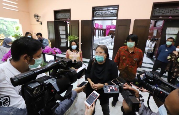 Evaluasi Aspirasi Publik, Tenaga Ahli Utama KSP Temui Risma di Rumah Dinas Wali Kota Surabaya