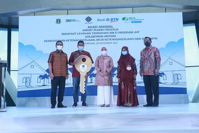 Permenaker 17 Dapat Respon Cepat, Ratusan Peserta BPJS Ketenagakerjaan Teken Akad KPR Massal