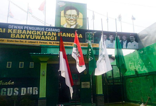 Pasca Tragedi Kanjuruhan, PKB Jatim Instruksikan Kader Pasang Bendera Setengah Tiang
