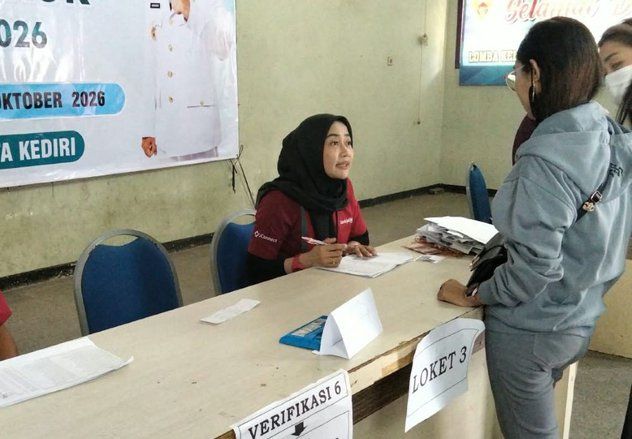 Dinsos Kota Kediri Kenalkan Perlin Sos Digital Kepada Buruh Pabrik Rokok